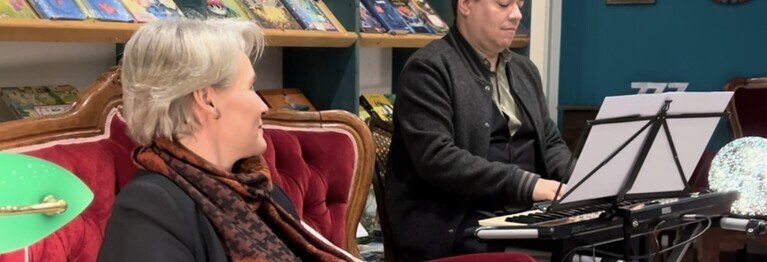 Wunderbare Texte und feine Töne vom Piano