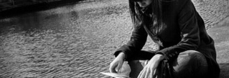 Unser Sortiment bietet mit Sorgfalt Ausgewähltes, alt Bekanntes und neu Entdecktes, feinste Belletristik, schön illustrierte Bilderbücher und leseluststeigernde Kinderliteratur, Weltentdeckerhelfer, moderne Lyrik, Philosophisches und Kriminelles, sowie wichtige Bücher zu Politik und Zeitgeschehen.