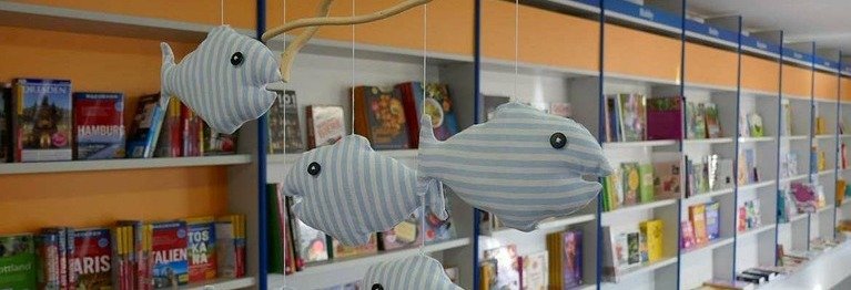 Von Weltliteratur über besser Reisen zu einer schönen Auswahl an Kinderbüchern, reinkommen und stöbern!